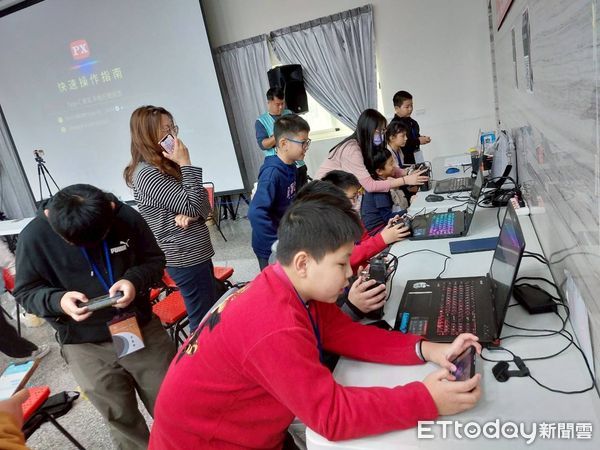 ▲立委羅美玲辦理無人機體驗活動，提前慶祝兒童節。（圖／羅美玲服務團隊提供）