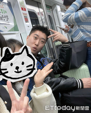 ▲▼「春峯僉智阿爸」本人超帥！萬人朝聖好羨慕。（圖／記者吳睿慈攝）