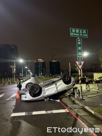▲▼台中車禍3傷。（圖／記者許權毅翻攝）