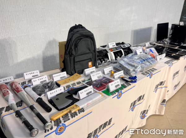 ▲▼新竹弘仁會詐騙案，查扣物品             。（圖／刑事警察局提供）
