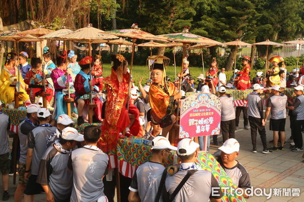 ▲▼睽違五年 親子蜈蚣座準備搶報名！全金門最盛大的親子蜈蚣座嘉年華4月14日上午9點線上報名。（圖／記者林名揚翻攝）