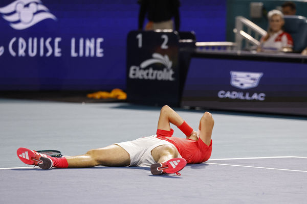 ▲▼網壇天王喬科維奇不敵19歲新星孟席克，無緣生涯第100座冠軍。（圖／路透）