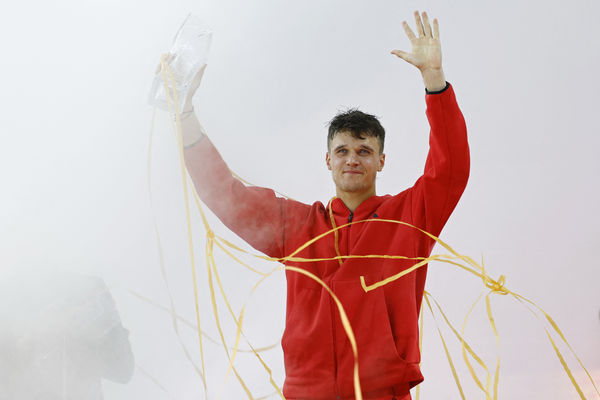 ▲▼網壇天王喬科維奇不敵19歲新星孟席克，無緣生涯第100座冠軍。（圖／路透）