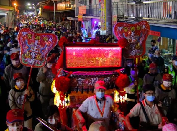 ▲永靖鄉恭迎大甲媽祖。（資料圖／頂新和德文教基金會提供　及翻攝自甘澍宮）