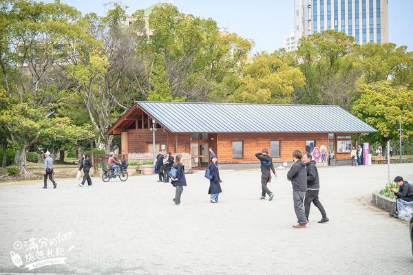 ▲▼2025福岡【舞鶴公園櫻花季】最新花況!福岡城跡點燈&大濠公園,穿和服賞櫻超好看。（圖／部落客滿分的旅遊札記授權提供）