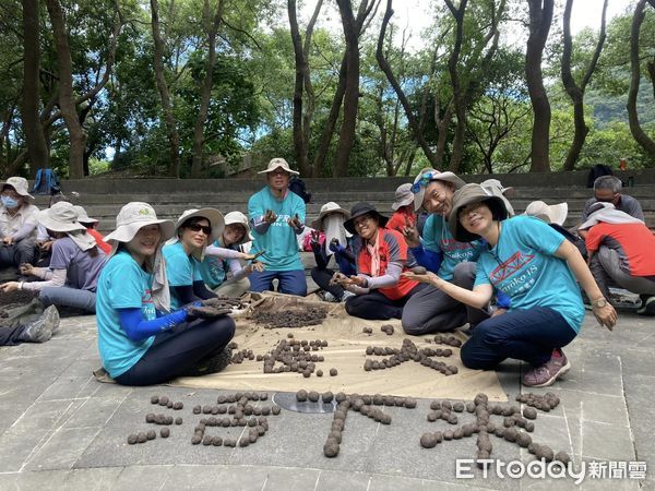 ▲今年2月太管處同仁不畏困難踏查錐麓古道。（圖／太管處提供，下同）