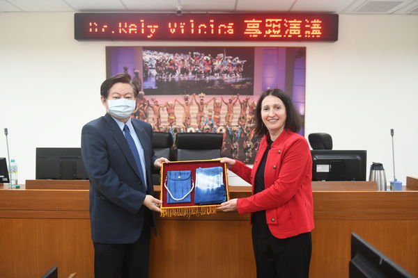 ▲▼法務部矯正署邀美國雷莉・維奇卡博士（Dr. Rely V&icirc;lcică ）參訪並進行專題演講。（圖／法務部矯正署提供）