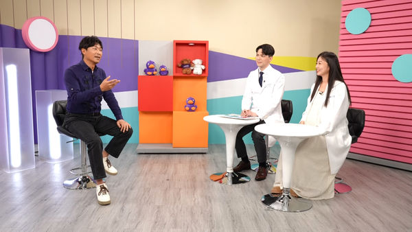 ▲侯昌明透露28歲時嚴重胃潰瘍 影響他日後生活習慣。（圖／節目提供）