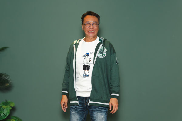 ▲《九如一家人》茶敘，左起游安順、范瑞君、孫鵬。（圖／大愛提供）