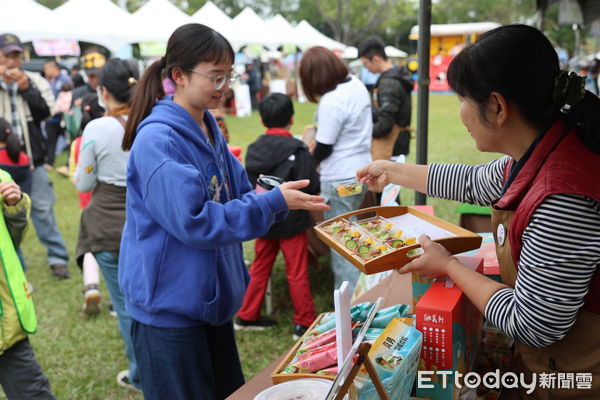 ▲勞發屬雲嘉南分署下4月13日在台南南紡購物中心廣場，舉辦「愛無限樂市集」庇護工場成果展，歡迎民眾一同來支持。（圖／記者林東良翻攝，下同）