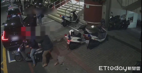 ▲▼老公接應             。（圖／記者陳宏瑞翻攝）