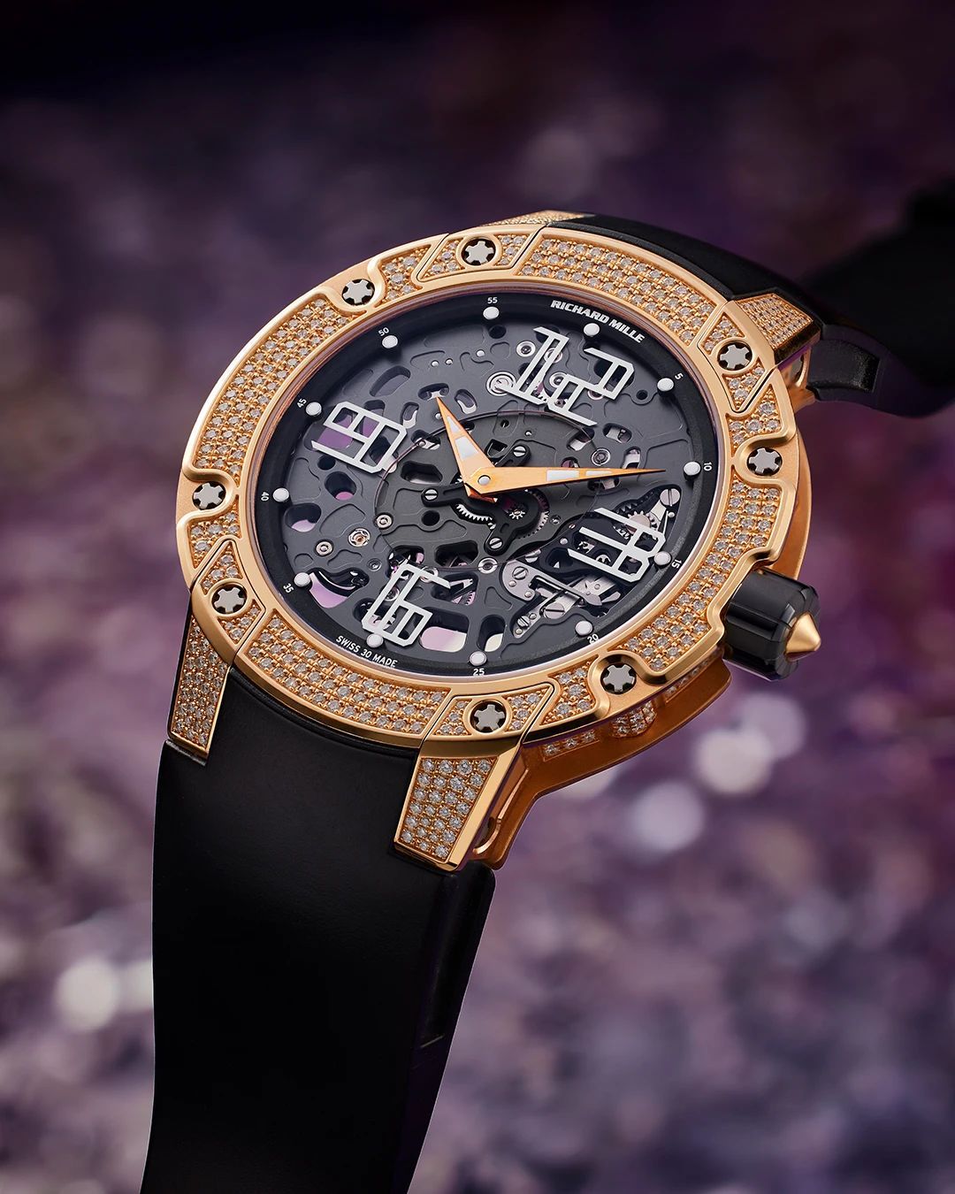 保利香港拍賣,保利香港,春季拍賣會,拍賣,台北,預展,藝術展覽,中國書畫,倪瓚,與茂實徵君侍史札,中國古董珍玩,芝仙祝壽圖碗,清雍正,現當代藝術,梁遠葦,無題,珠寶,帝王綠翡翠珠配紅寶石及鑽石項鏈,鐘錶,Richard Mille（圖／保利香港拍賣提供）