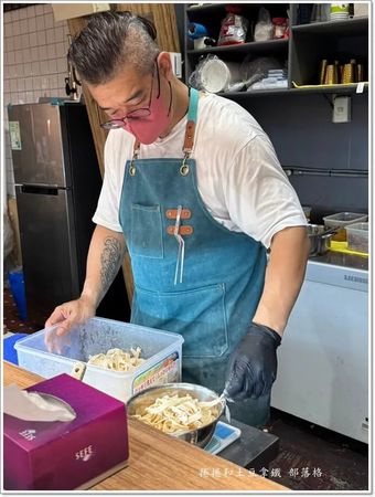 ▲▼義點點a little pasta。苓雅市場內 招牌手工義大利麵Carbonara。每日限量5份。（圖／部落客捲捲和土豆拿鐵授權提供）