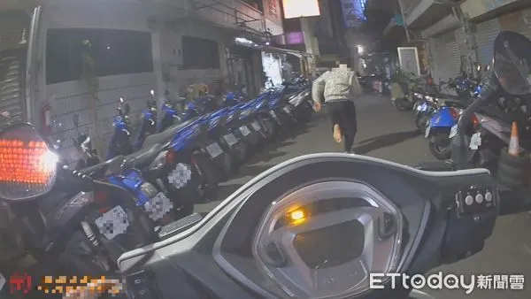 ▲▼逾期移工赤腳狂奔600公尺，衝車站，鑽小巷，最後難敵警民聯手落網。（圖／民眾提供，下同）