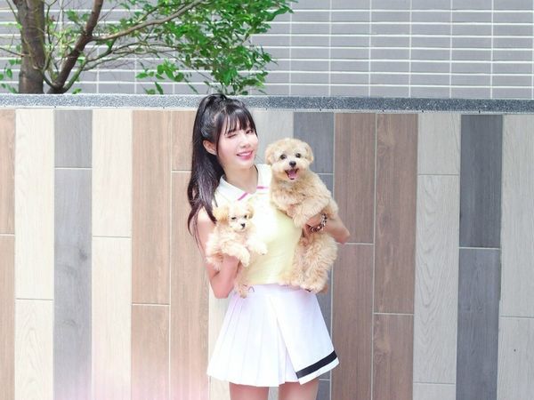 ▲筠熹靠養狗來節省外出花費。（圖／時代創藝）