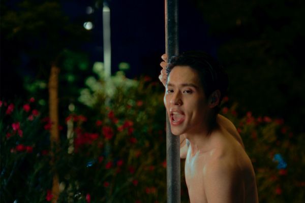 ▲illkin（左）和PP Krit（右）相識多年，合作《冥婚鬧泰大》默契十足，靠眼神就能觸發彼此情感。（圖／金盞花大影業提供）