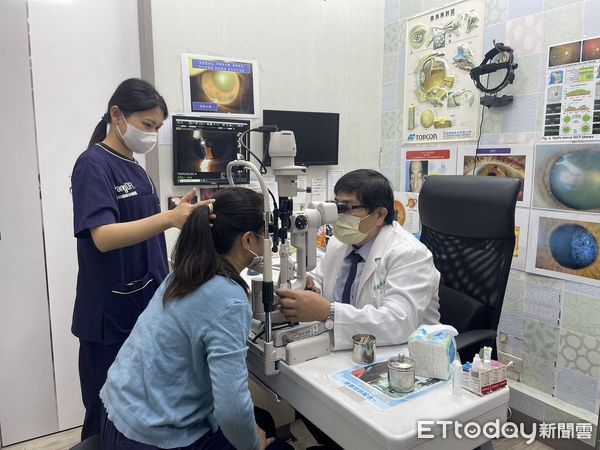 ▲一名患者來檢查眼睛，發現搖擺蚊飛進眼中存活3日             。（圖／記者吳奕靖翻攝）