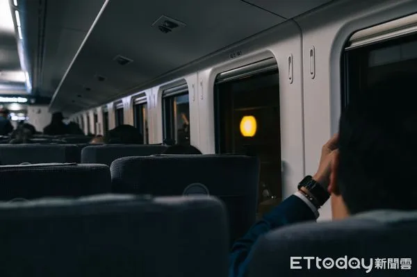 ▲▼「太魯閣的眼淚」罹難者家屬重返台鐵事故隧道，見證紀念之光點亮。（圖／太魯閣的眼淚提供）