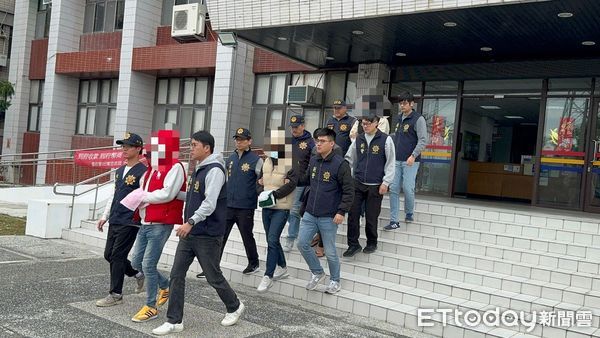 ▲苗栗賭場糾紛引發跟桃園幫派份子尋仇，警方掃蕩黑幫多處據點，逮捕9人、起獲毒品和道具槍。（圖／記者楊永盛翻攝）