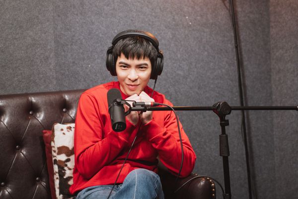 ▲蕭敬騰登上張懷秋主持的Podcast節目《白日夢非常秋》。（圖／犢影制作、有意思國際傳播提供）