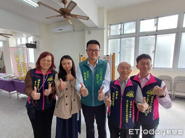 ▲台南市政府教育局輔諮中心委託社團法人全人教育及兒少發展協會，2日在中頭社區活動中心舉辦「2025年青少年探索班」開訓典禮。（圖／記者林東良翻攝，下同）