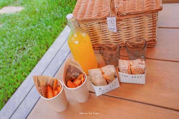 ▲▼最新南投埔里民宿「葉子祕境 YATS 森林系Villa」佔地1.2萬坪森林系Villa，門口就可以看到鴨鴨的溪流房、最新戲水池。（圖／部落客小腹婆大世界授權提供）