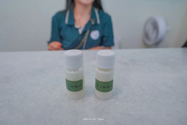 ▲▼最新南投埔里民宿「葉子祕境 YATS 森林系Villa」佔地1.2萬坪森林系Villa，門口就可以看到鴨鴨的溪流房、最新戲水池。（圖／部落客小腹婆大世界授權提供）