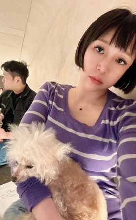 ▲林可唯愛犬毛球健康檢查時發現胰臟發炎。（圖／翻攝自Facebook／林可唯 大有可唯）