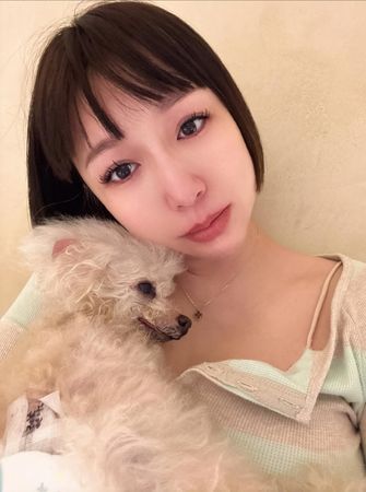 ▲林可唯愛犬毛球檢查出生病至離世，僅過了三天。（圖／翻攝自Facebook／林可唯 大有可唯）