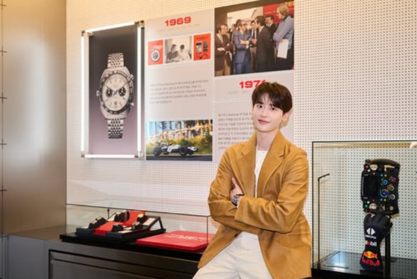 ▲IU受訪時被問起李鍾碩。（圖／翻攝自IU、李鍾碩Instagram）