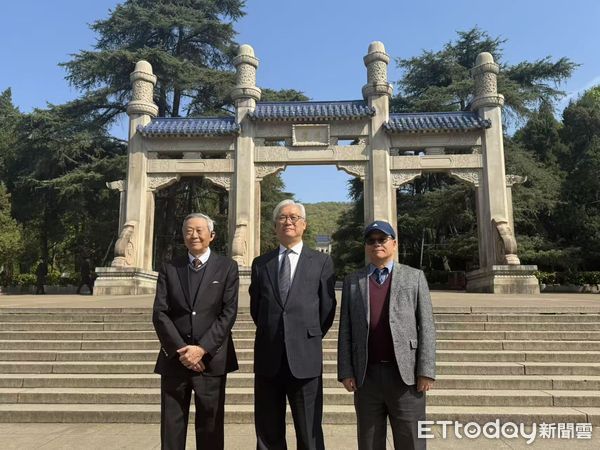 ▲▼ 國父逝世100週年、夏立言祭謁、中山陵、南京、20250403            。（圖／記者任以芳攝）