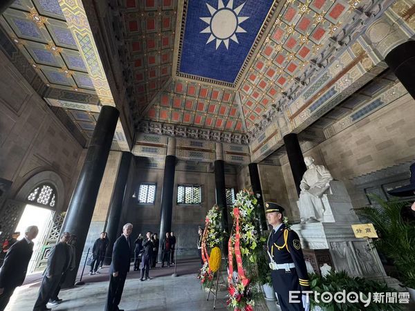 ▲▼ 國父逝世100週年、夏立言祭謁、中山陵、南京、20250403            。（圖／記者任以芳攝）