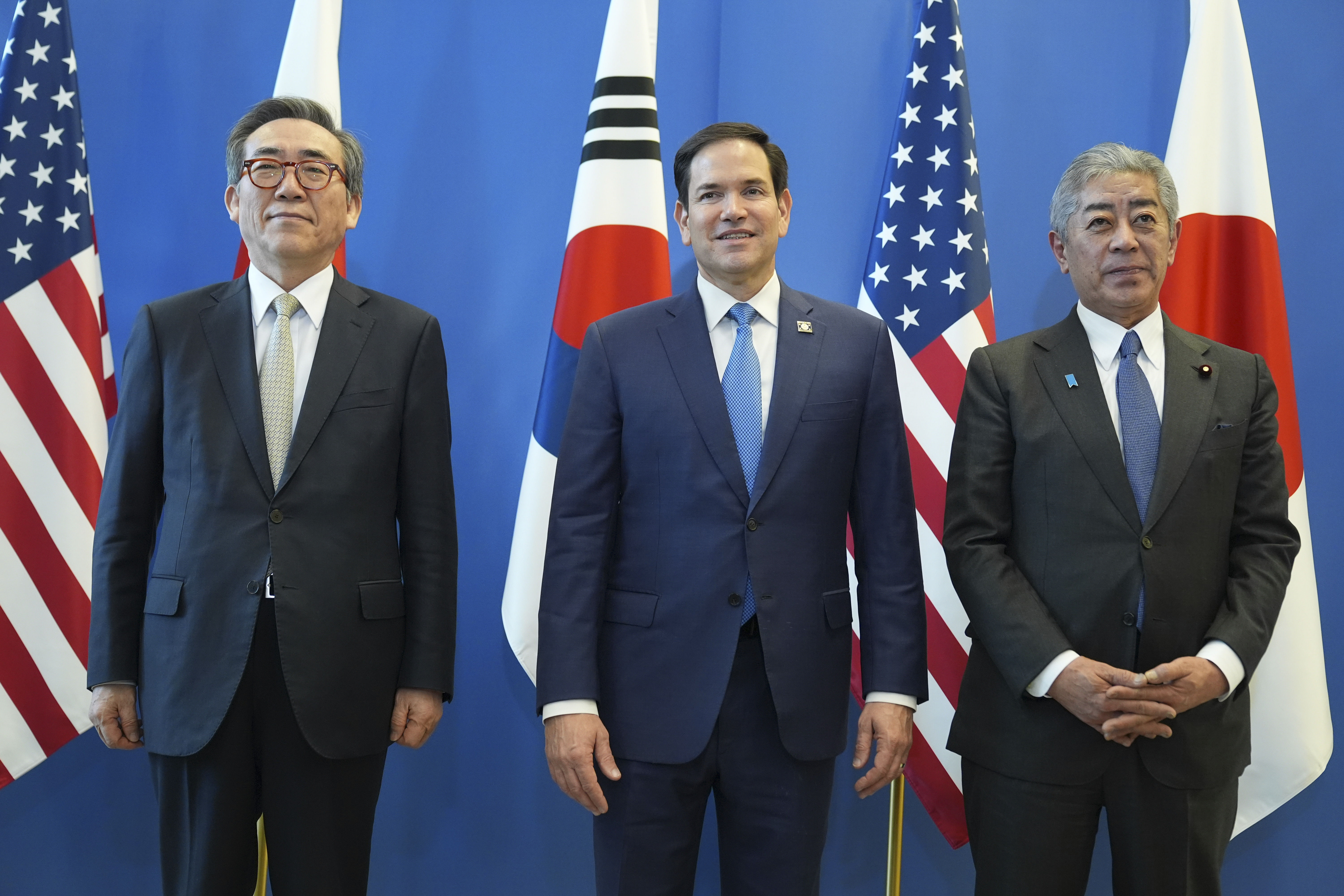 ▲▼南韓外交部長趙兌烈、美國國務卿盧比歐（Marco Rubio）及日本外務大臣岩屋毅舉行聯合外長會議。（圖／達志影像／美聯社）