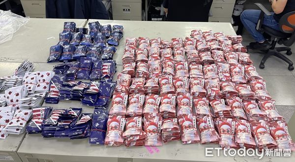 ▲哥發現弟帶不明行李箱回家　全程錄影「原封送警局」赫見千包毒品。（圖／記者許權毅翻攝）