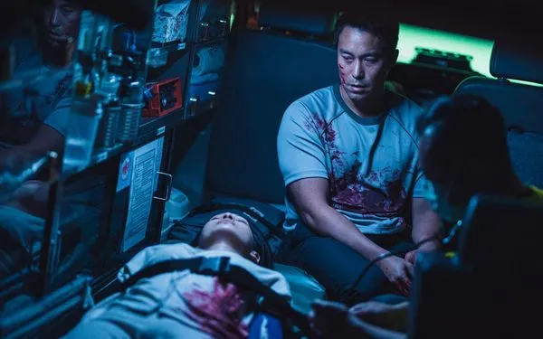 ▲《器子》中，張孝全（左）與林映唯原本擁有可愛的小孩。（圖／華映娛樂提供）