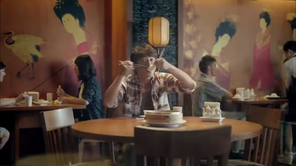 ▲▼木村拓哉9年前拍台灣觀光廣告，片中大啖小籠包。（圖／翻攝自YouTube）