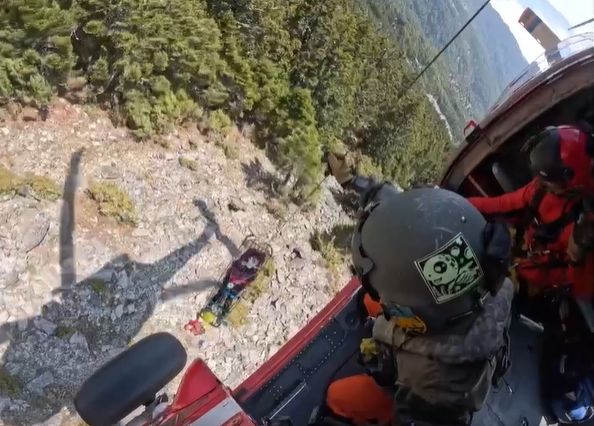 ▲▼ 台東縣關山今(4)日上午發生有登山隊隊員攀登，卻不慎失足的意外    。（圖／翻攝消防署特搜隊臉書）