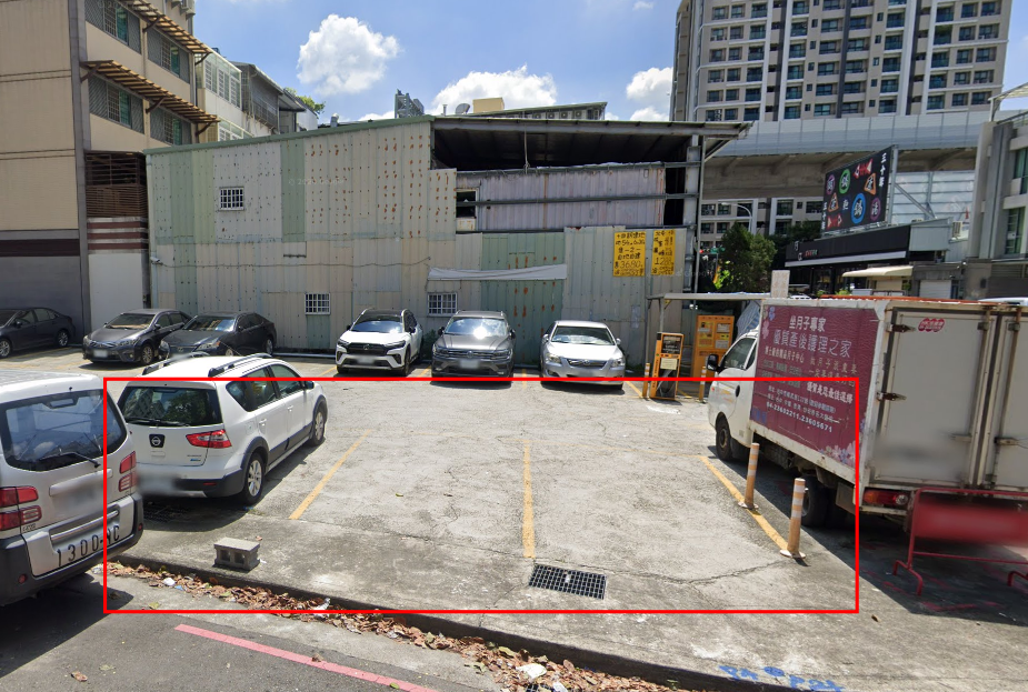 網友停在停車場車格內卻遭警開單。（圖／翻攝自Google地圖）