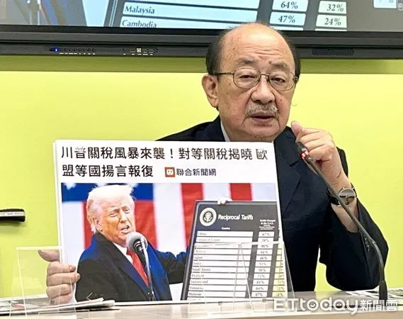 ▲民進黨立院黨團總召柯建銘於黨團召開記者會、時事回應。（圖／記者許靖騏攝）