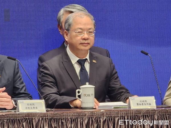 ▲▼行政院秘書長龔明鑫出席「因應美國關稅 我國出口供應鏈支持方案」記者會。（圖／記者陳家祥攝）