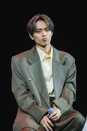 ▲▼直擊／活動剛開始「國寶級神顏」男星失蹤了！永瀨廉迷路突現身2樓。（圖／大鴻藝術BIG ART提供）