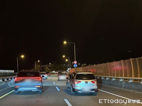 ▲▼國5北上,國道車潮。（圖／記者李姿慧攝）