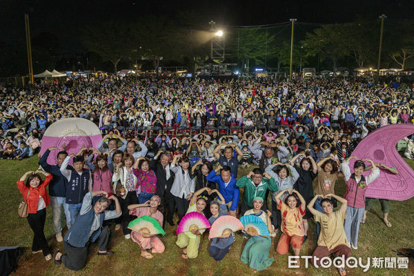 ▲▼   紙風車劇團「寶莉回家」嘉義中埔兒童節開演，大小朋友歡樂過節！   。（圖／記者翁伊森攝）