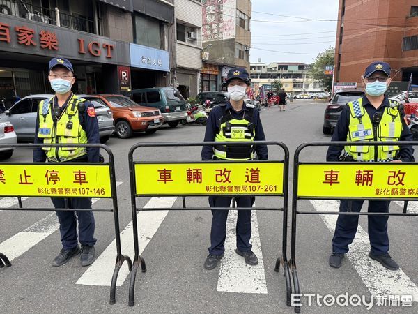 ▲大甲媽起轎爆發衝突，彰化警方出動鐵拳部隊維安。（圖／警方提供）