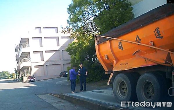 ▲枋寮警分局交安宣導            。（圖／記者陳崑福翻攝）