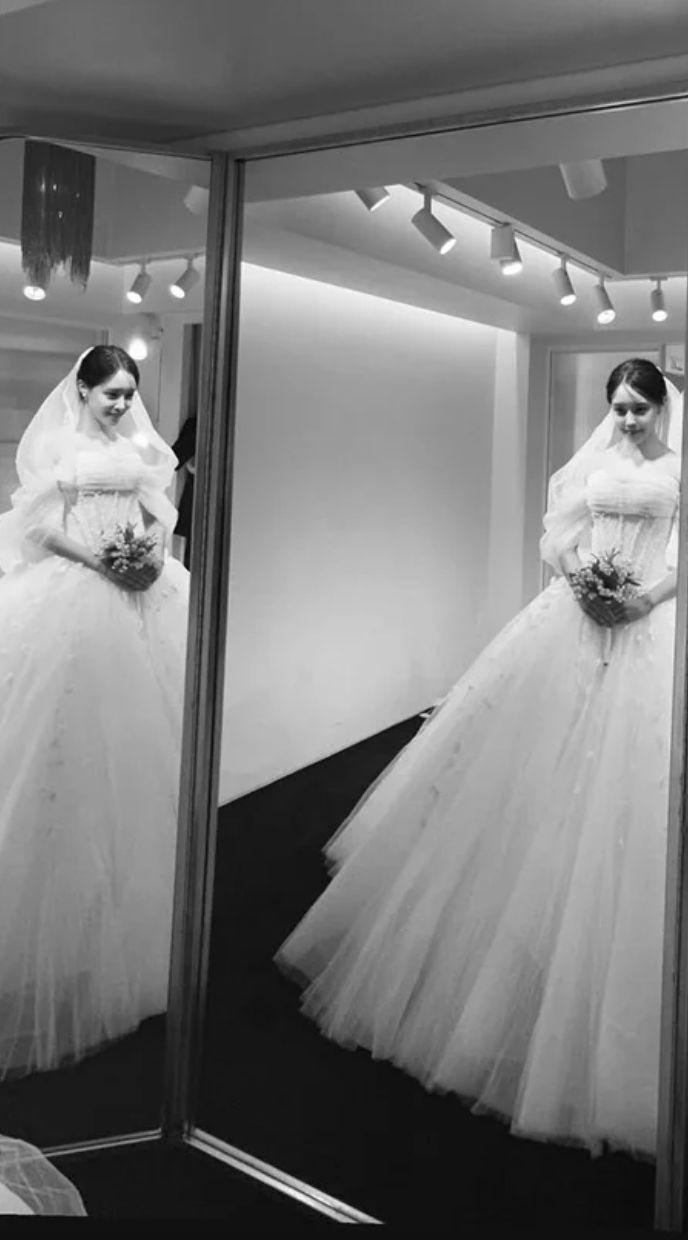 ▲▼二代女團嫁人+1！T-ara孝敏暖男老公正面曝光　幸福對視害羞笑了。（圖／翻攝自孝敏IG）