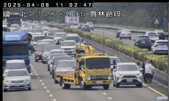 ▲▼國道上午發生交通事故，造成回堵。（圖／高公局提供）