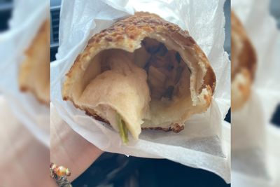 好市多買到「籤王牛肉捲」?他咬幾口傻了 大票調侃:有回音