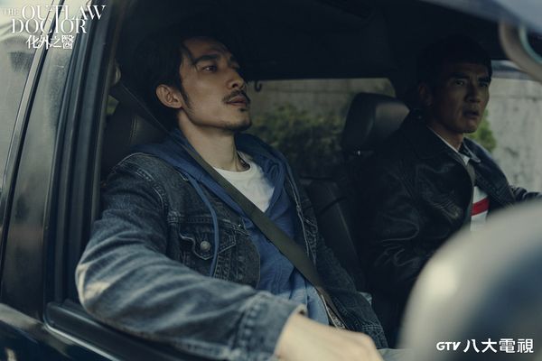 ▲《化外之醫》越南影帝連炳發謙虛自認，在台灣演員面前是新人。（圖／八大提供）