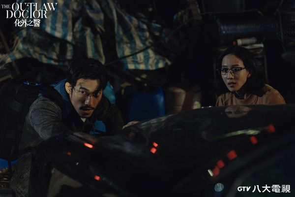 ▲《化外之醫》越南影帝連炳發謙虛自認，在台灣演員面前是新人。（圖／八大提供）